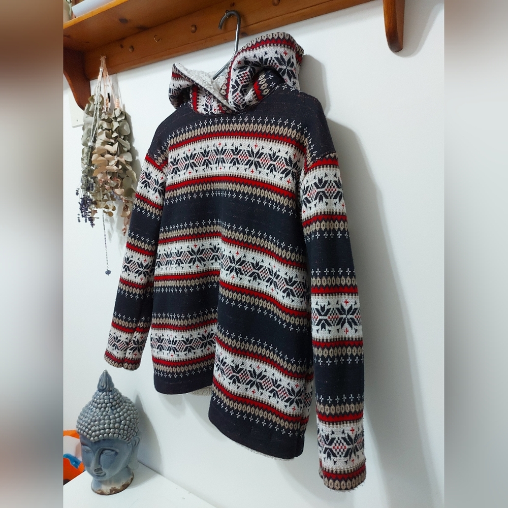 Hoodie upcycle from a blanket